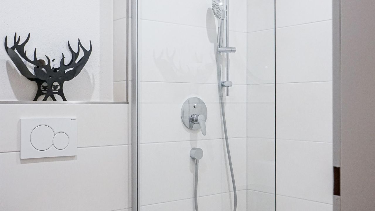 01_ferienwohnung_bergzeit_bad__3_ 01_ferienwohnung_bergzeit_bad__3_